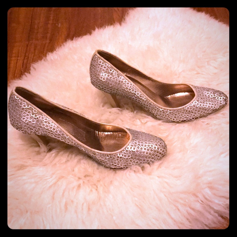 Salvatore ferragamo pumps